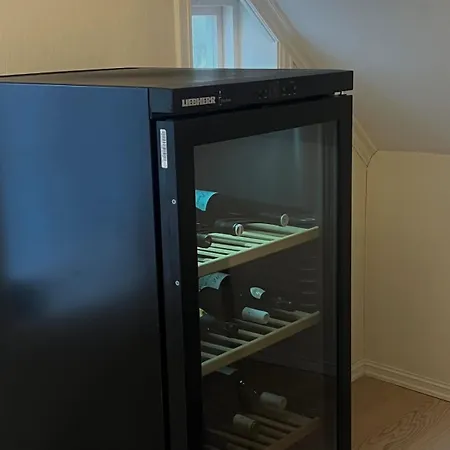 2 Bedrooms Close To Centre With Free Parking - Perfect For Ons Apartman