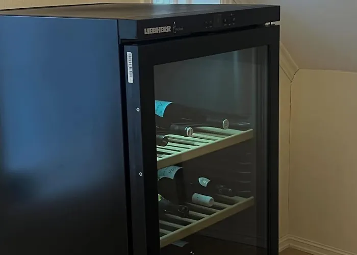 2 Bedrooms Close To Centre With Free Parking - Perfect For Ons Daire