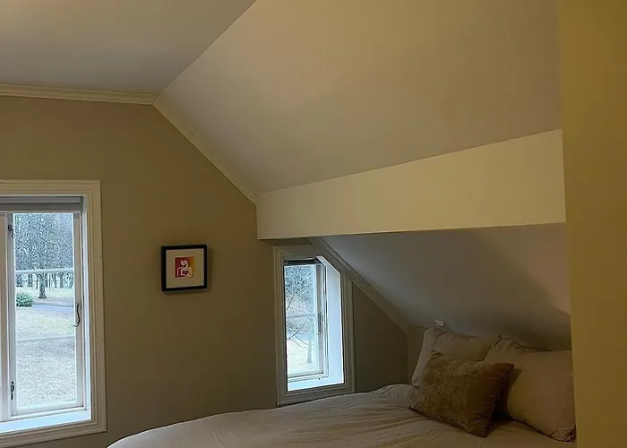 2 Bedrooms Close To Centre With Free Parking - Perfect For Ons Apartman